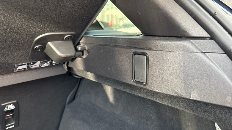 Land Rover Range Rover Evoque 2.0 D200 R-Dynamic HSE 5dr Auto Diesel Hatchback